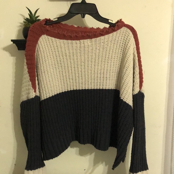 Colorblock Sweater - Picture 2 of 3